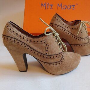 Miz Mooz Lance Heel Shoes Circles Tie Lace Leather Suede Oxford Womens 6 TAUPE
